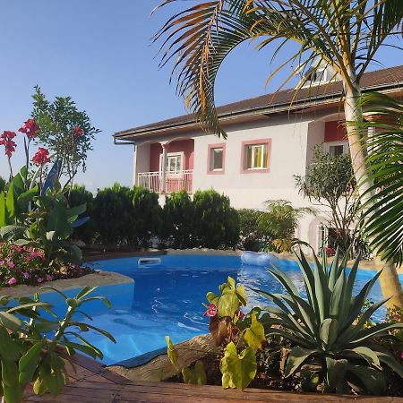 Residence Jardin Tropical Yaounde Ngoại thất bức ảnh