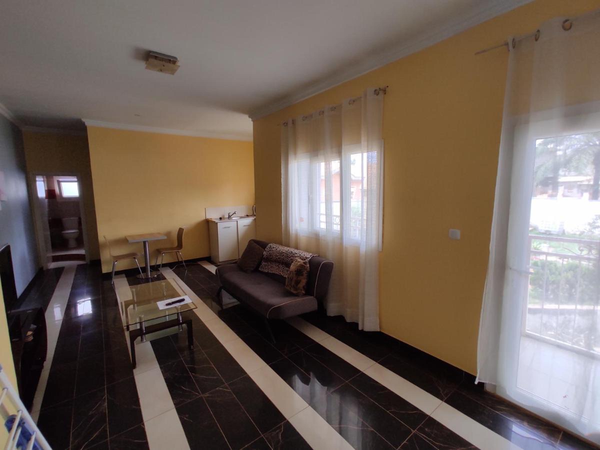 Residence Jardin Tropical Yaounde Ngoại thất bức ảnh