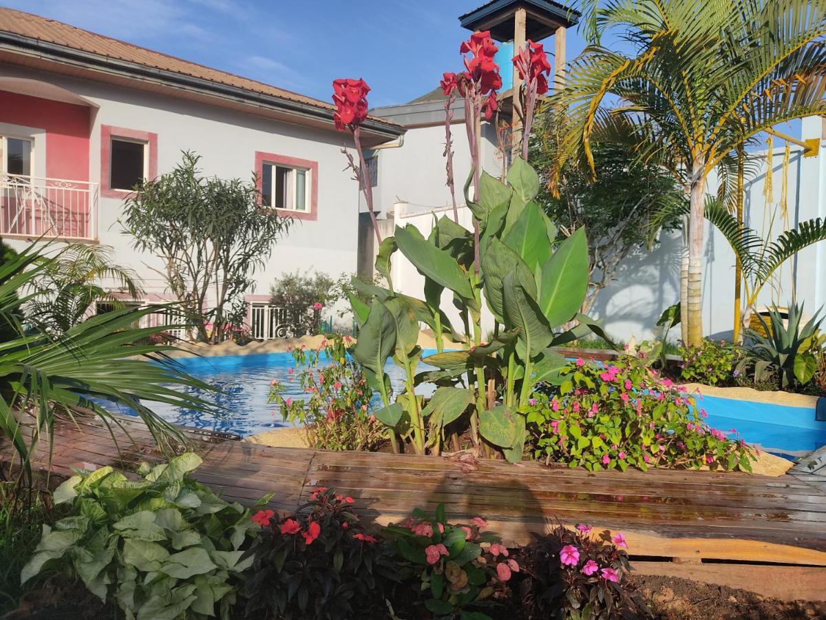 Residence Jardin Tropical Yaounde Ngoại thất bức ảnh