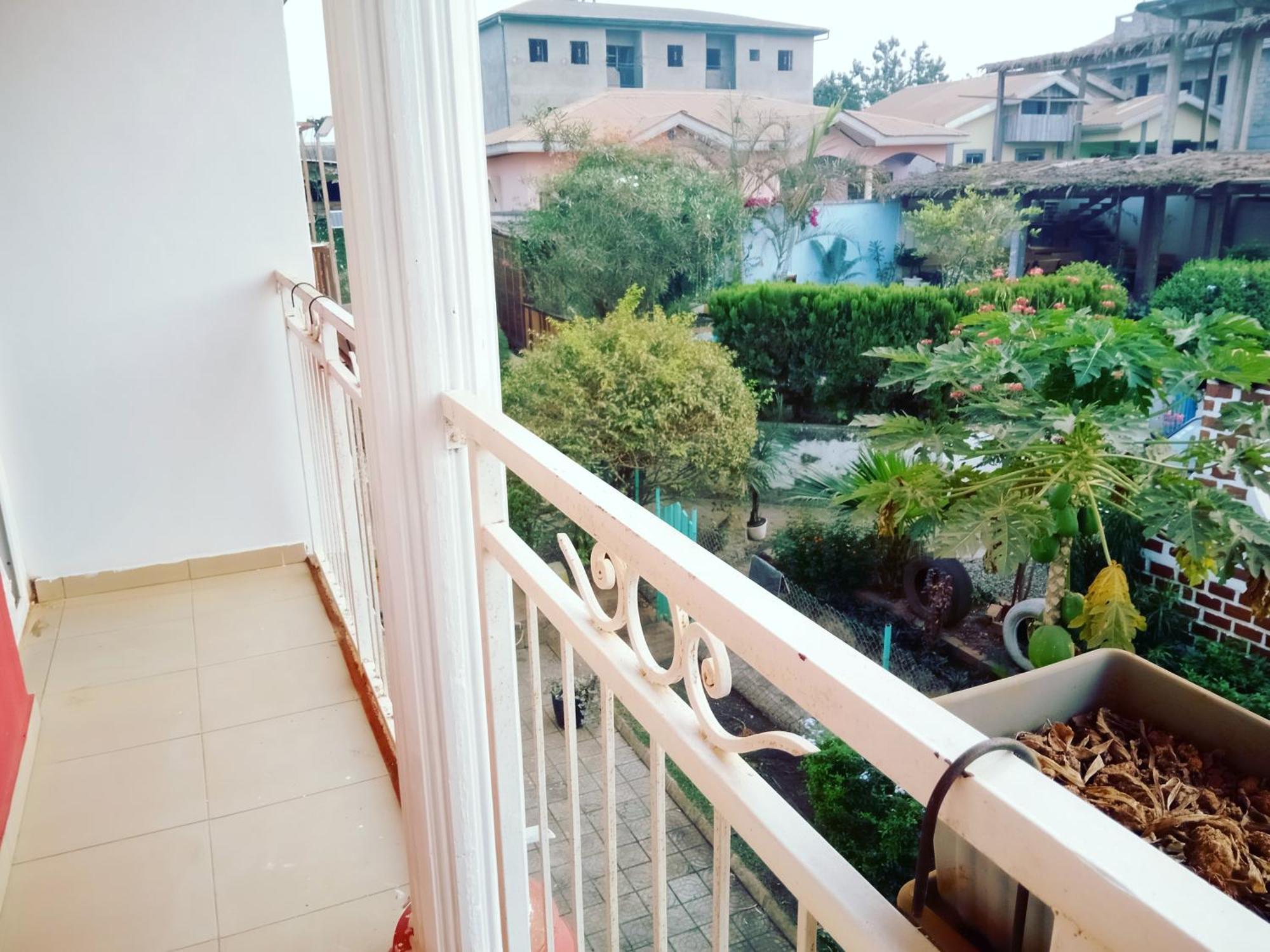 Residence Jardin Tropical Yaounde Ngoại thất bức ảnh